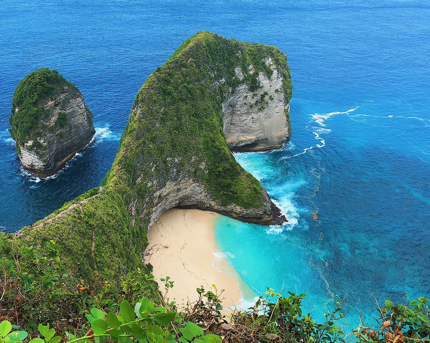 Bewitching Bali บาหลี - วัดเบซากีย์ - เกาะนูซาเปดิน่า 4วัน3คืน (FD) 2