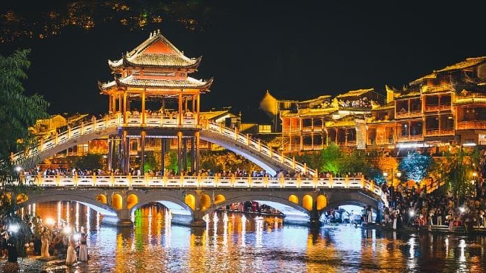 ซุปตาร์...ใคร่รักจิตสับสน ยอมจำนนจางเจียเจี้ย 6 วัน 5 คืน 4