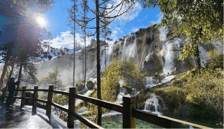 เฉิงตู สี่ดรุณี ปี้เผิงโกว จิ่วจ้ายโกว มหัศจรรย์แห่งขุนเขา และธารา 6 วัน 5 คืน นั่งรถไฟความเร็วสูง ** ไม่เข้าร้านช้อป** โดยสายการบิน China Eastern (MU) 3