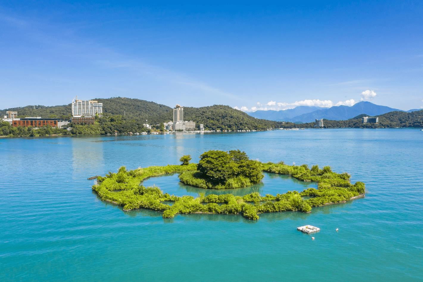 Taiwan Lux Star เที่ยวไต้หวันบินหรูหราดุจดั่งดวงดาว เถาหยวน-หนานโถว - ล่องเรือสุริยันจันทรา-เจียอี้-นั่งรถไฟ อาลีซาน-ไถจง - ไทเป101 5 วัน 4 คืน 2
