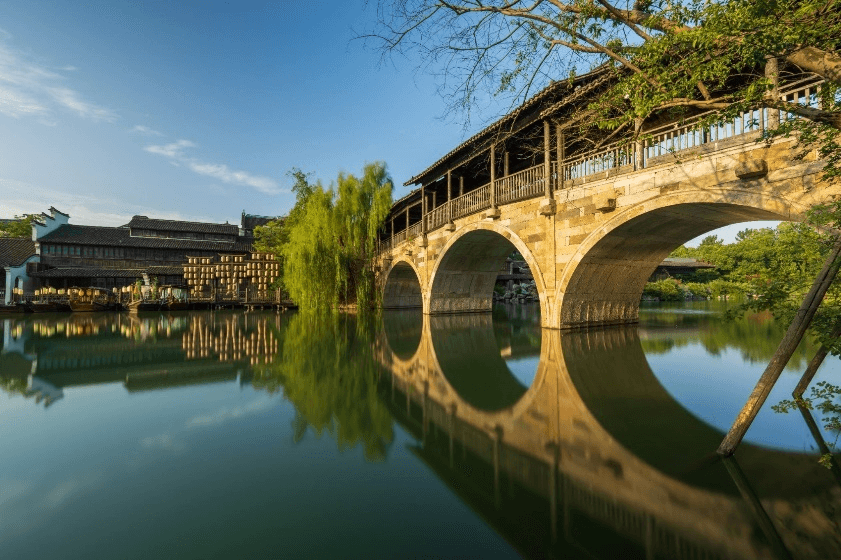 WEST LAKE TO THE BUND HANGZHOU X SHANGHAI 5D3N 1